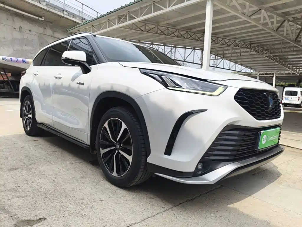 Toyota Crown Kluger — миниатюра 4