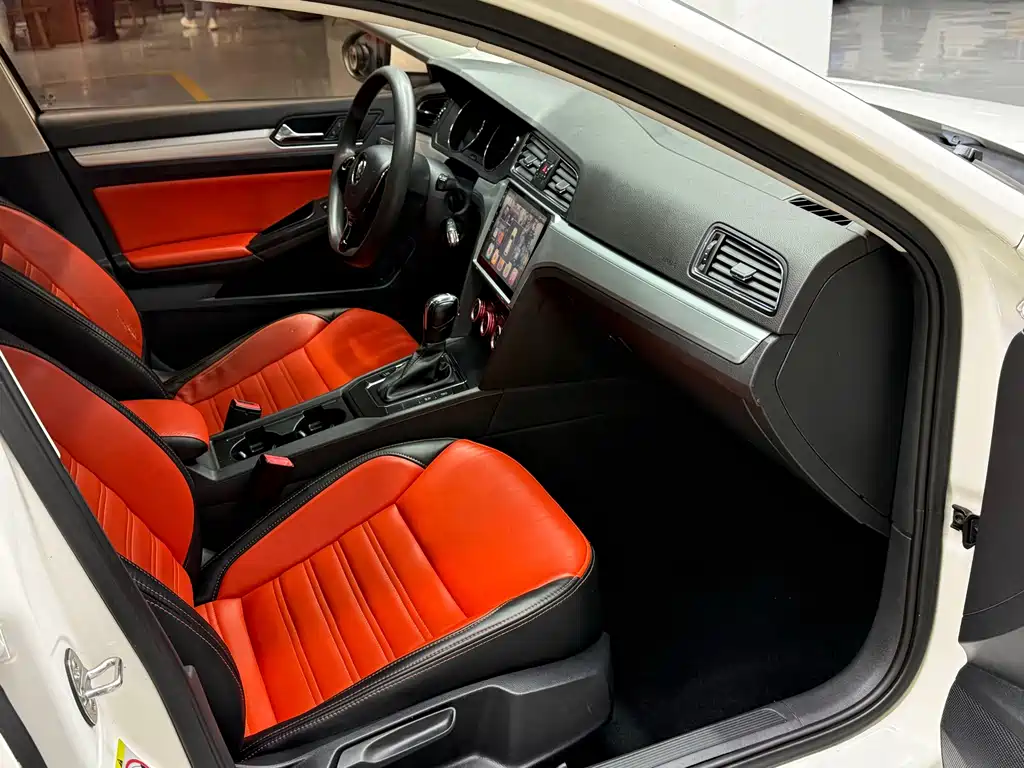 Volkswagen Lamando — миниатюра 12