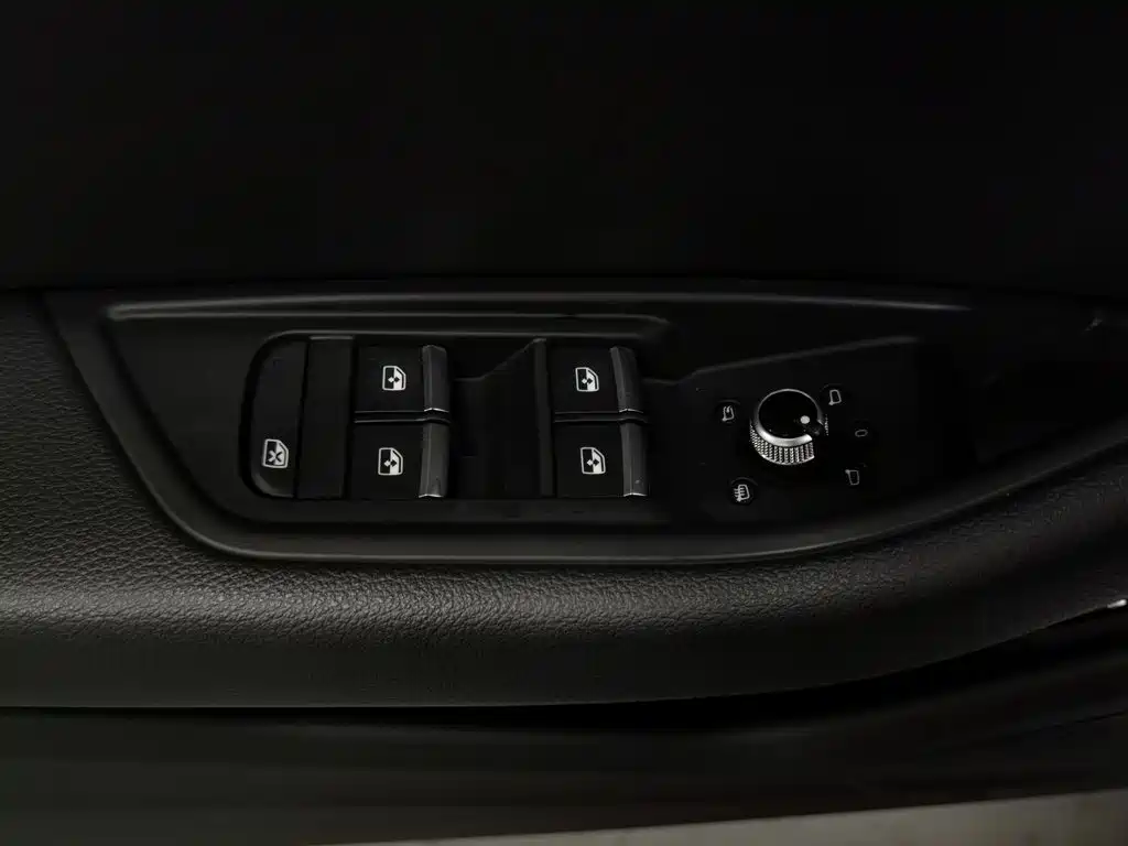 Audi A4L — миниатюра 9
