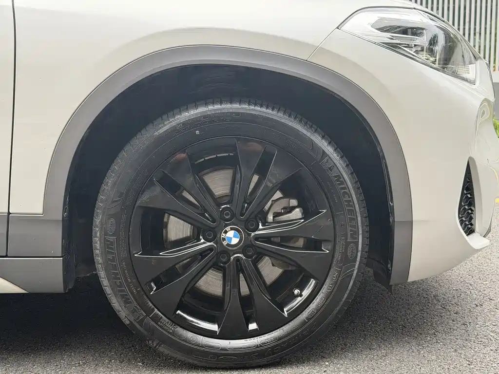 BMW X2 — миниатюра 13