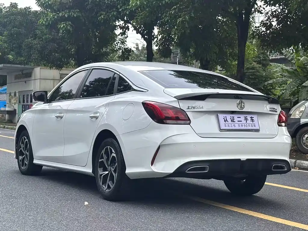 MG MG5 — миниатюра 7
