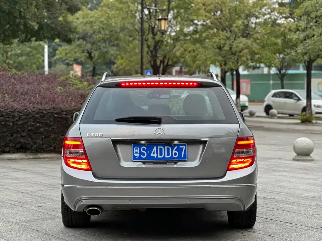 Mercedes-Benz C-Class (Import) — миниатюра 16