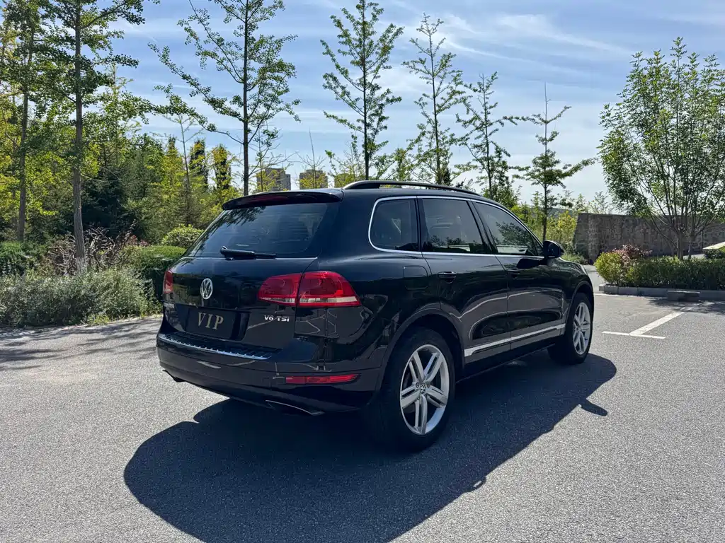 Volkswagen Touareg — миниатюра 18