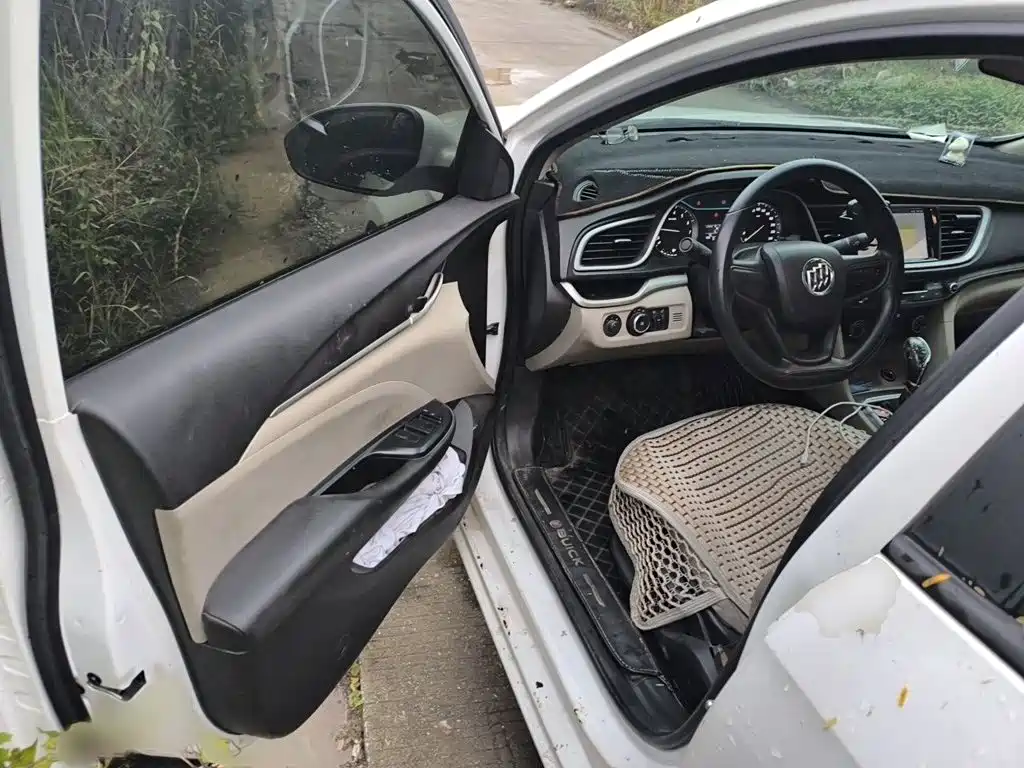 Buick Excelle — миниатюра 14