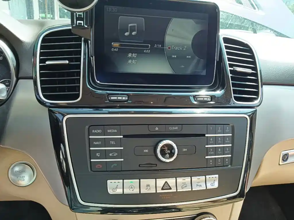 Mercedes-Benz GLE (Import) — миниатюра 13