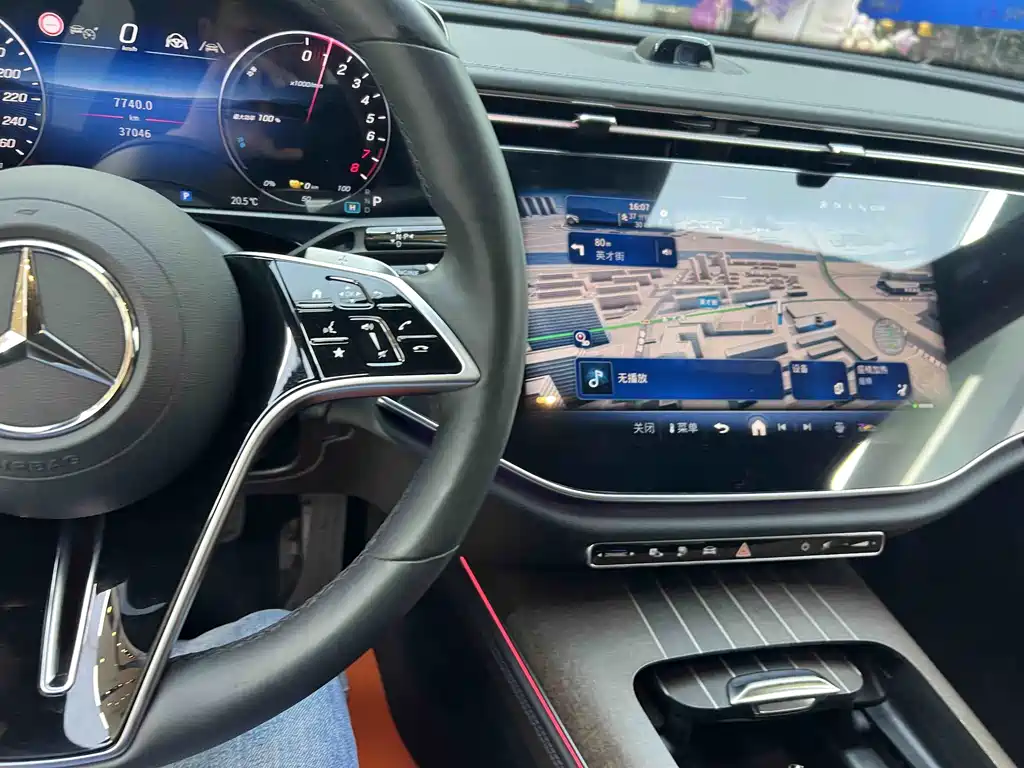 Mercedes-Benz E-Class New Energy — миниатюра 9