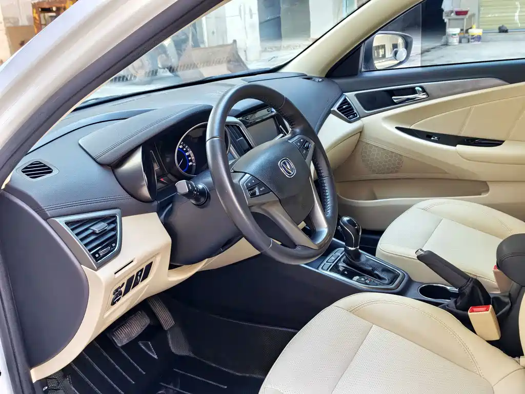 Changan Eado — миниатюра 8