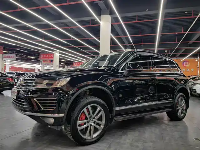 VOLKSWAGEN TOUAREG 2018