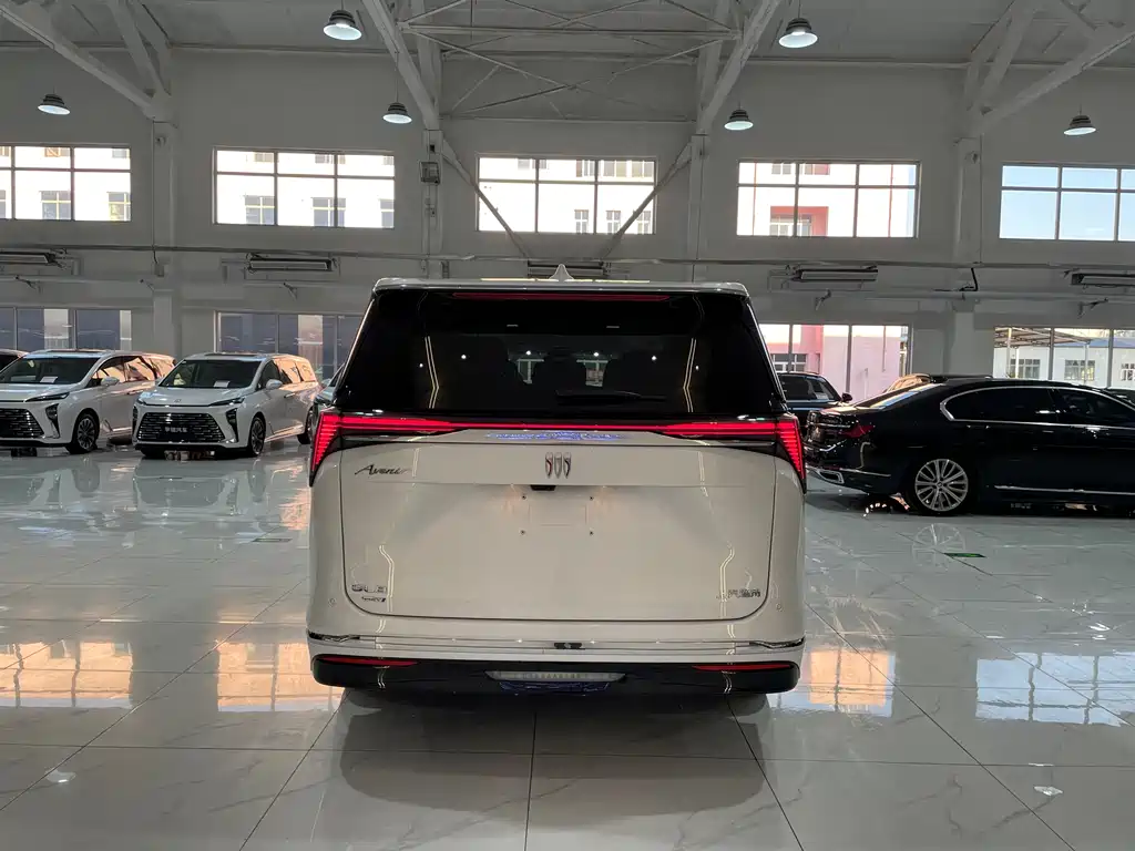 BUICK GL8 NEW ENERGY