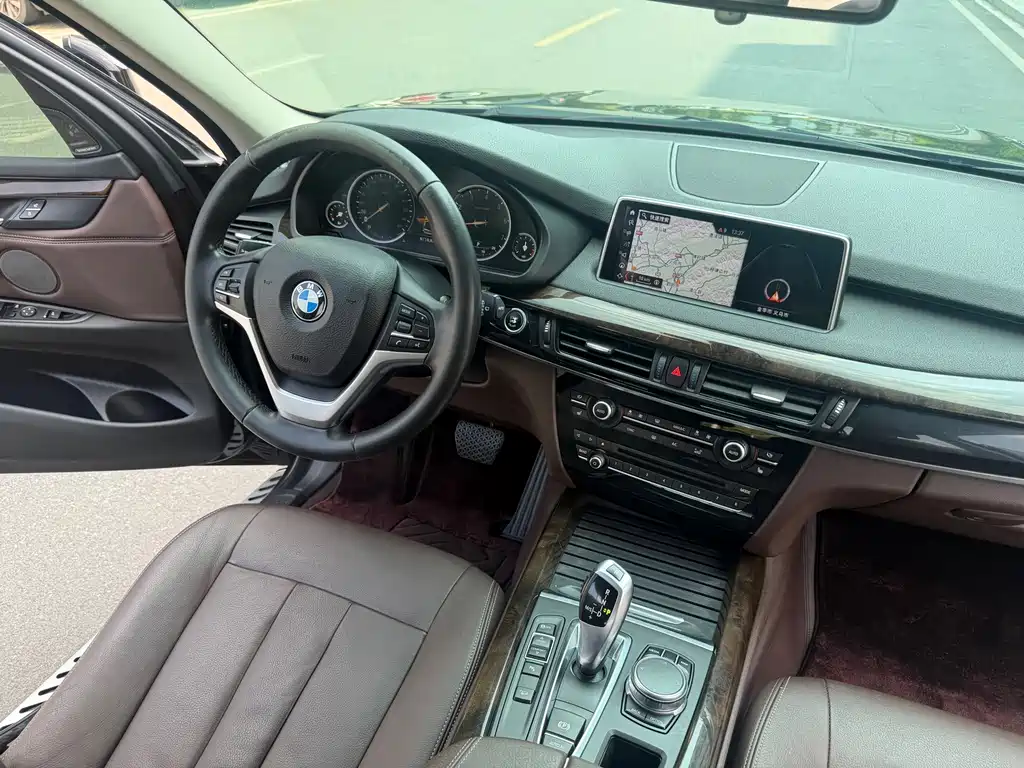 BMW X5 (Import) — миниатюра 20