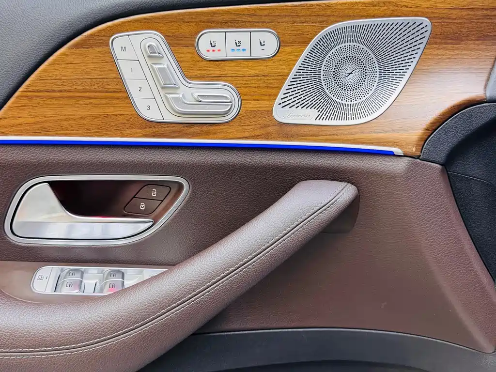 Mercedes-Benz GLS — миниатюра 6