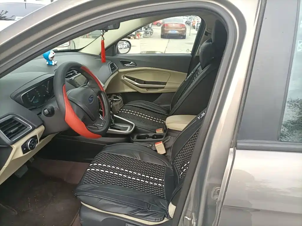 Ford Escort — миниатюра 15