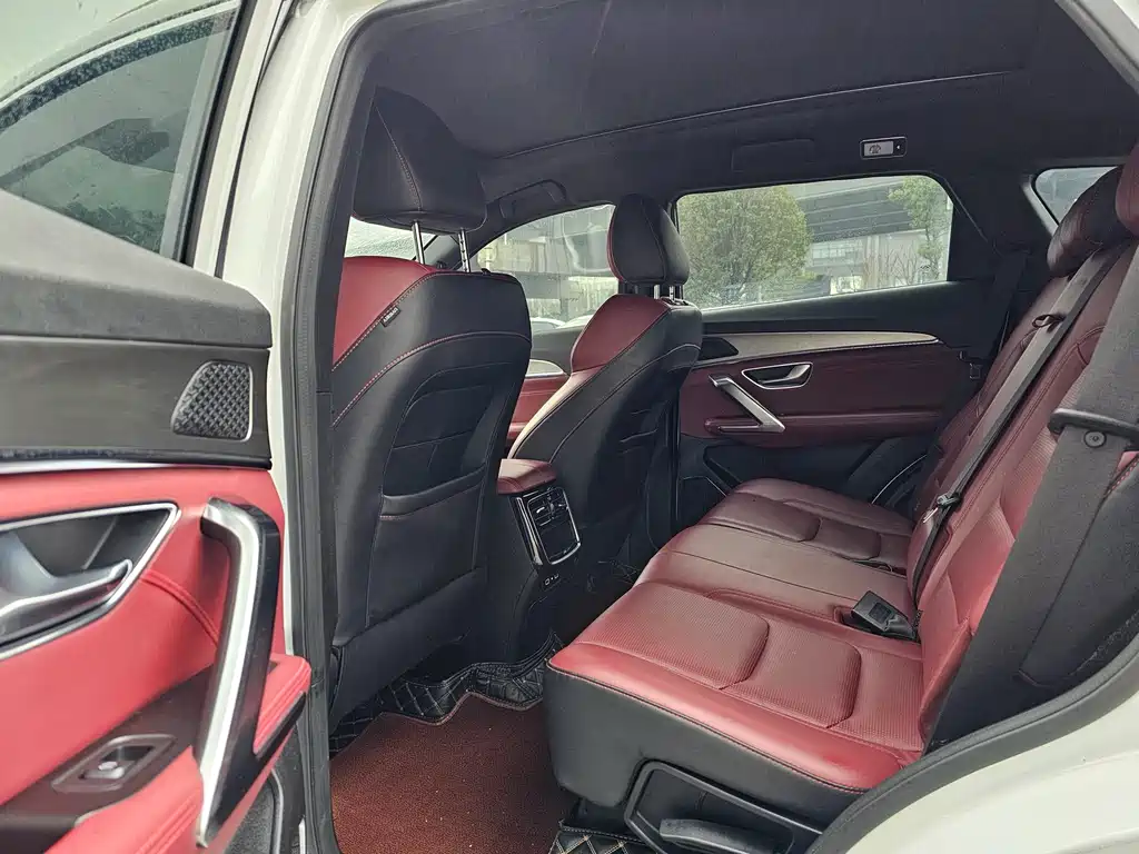 JETOUR X70 PLUS 2021 1.5T DCT 7 мест
