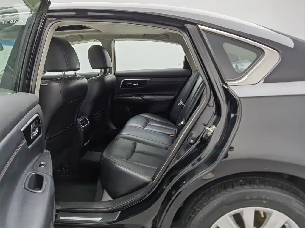 Nissan Teana — миниатюра 15