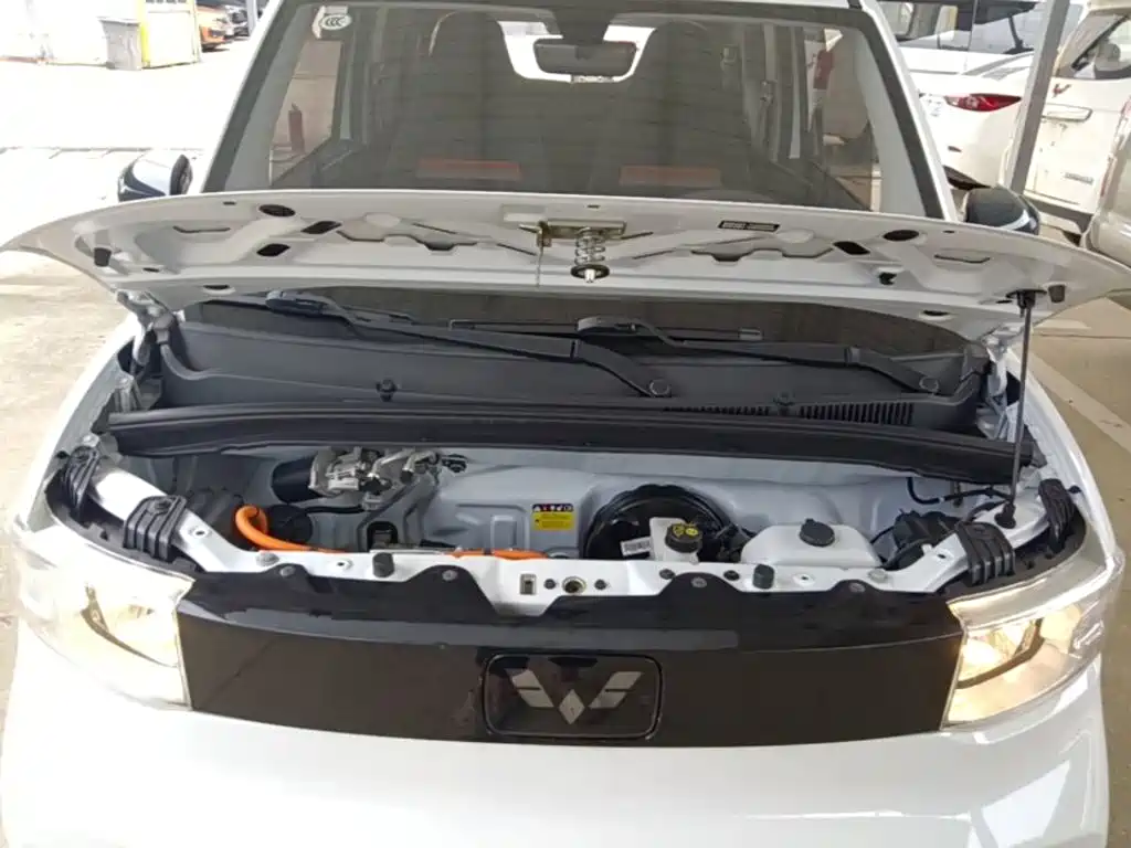 Wuling MINIEV — миниатюра 20
