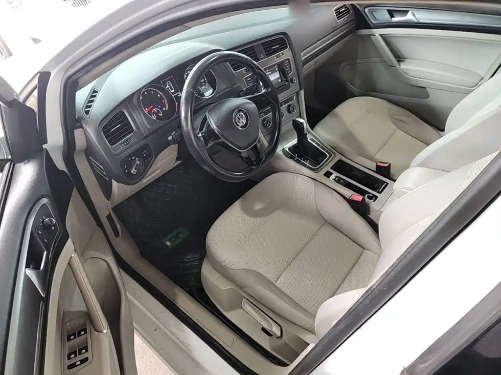 Volkswagen Golf — миниатюра 16