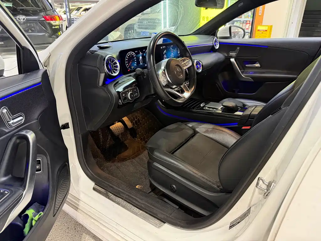 Mercedes-Benz A-Class — миниатюра 6