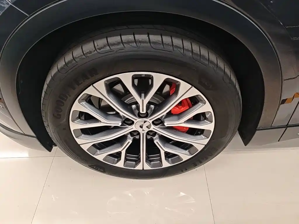 NIO ES6 — миниатюра 23