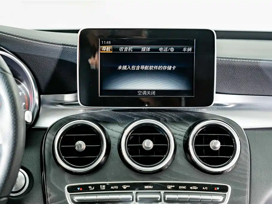 Mercedes-Benz C-Class — миниатюра 13
