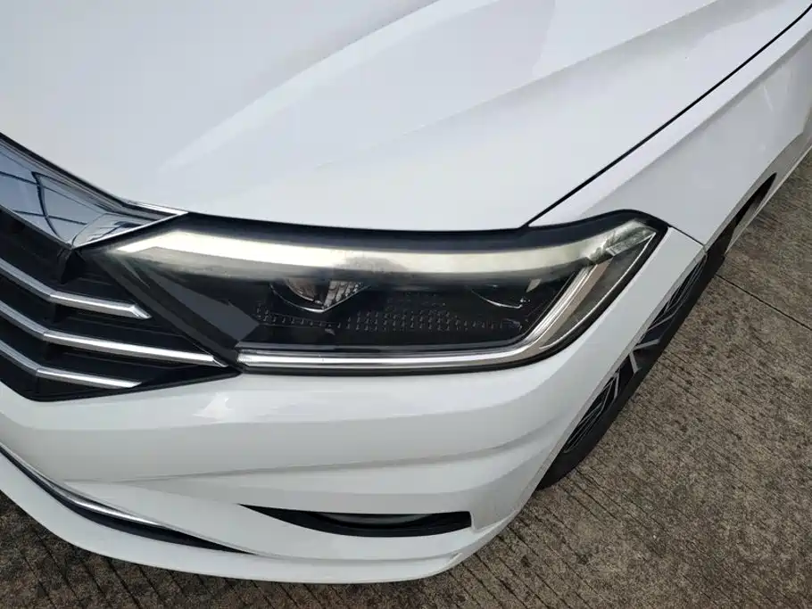 Volkswagen Sagitar — миниатюра 5