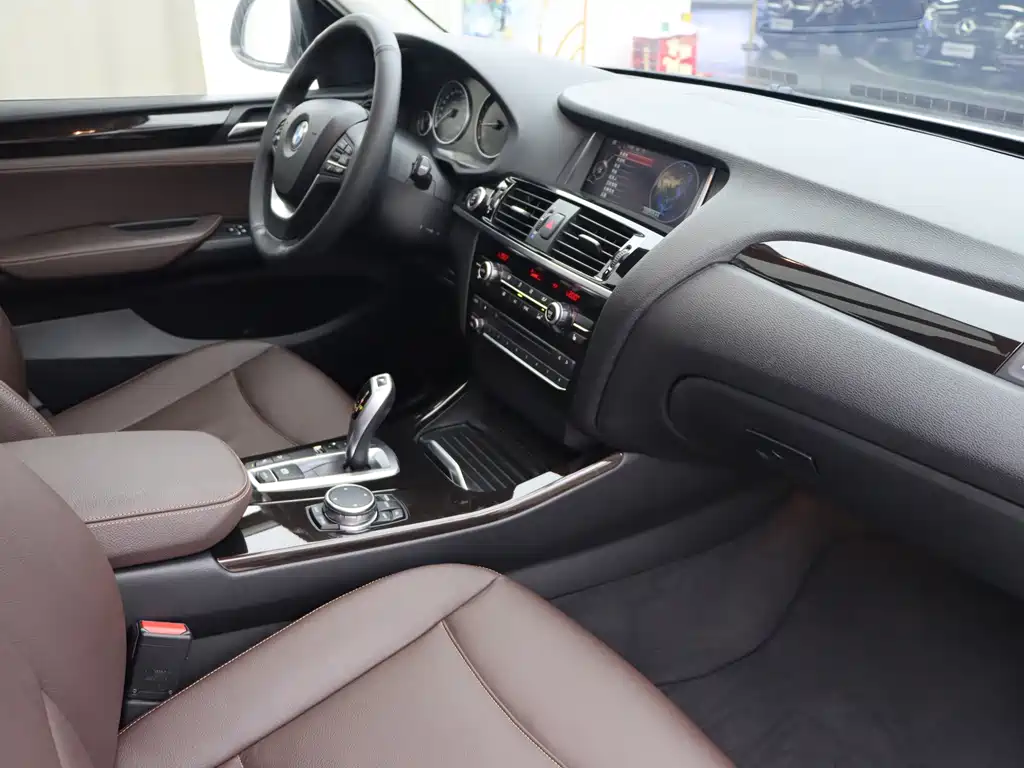 BMW X3 (Import) — миниатюра 9