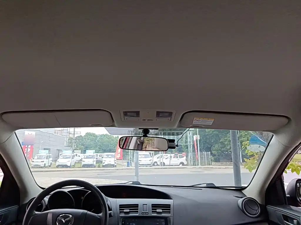 Mazda 3 Xingcheng — миниатюра 18