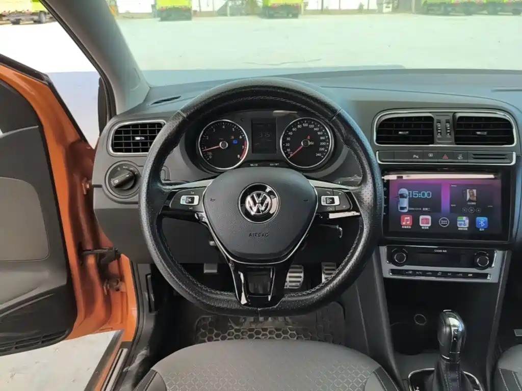 Volkswagen Polo — миниатюра 11