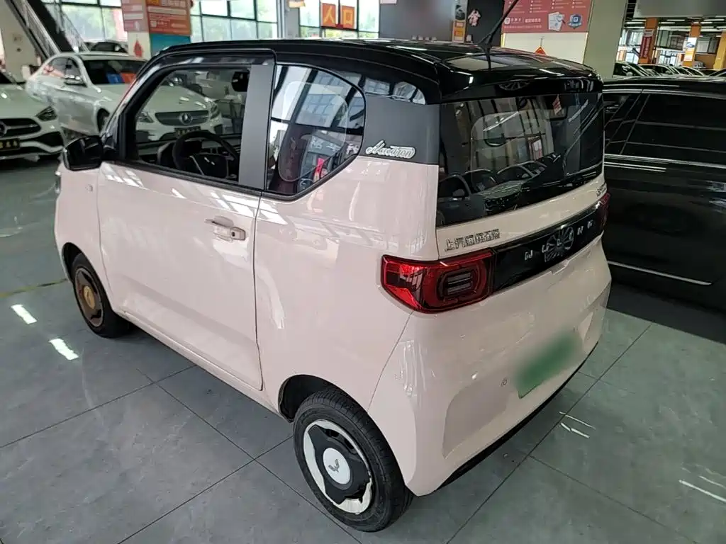 Wuling MINIEV — миниатюра 5
