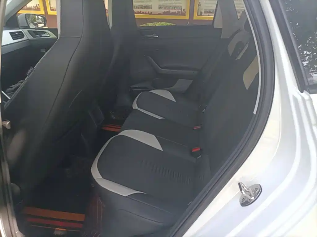 Volkswagen Polo — миниатюра 17