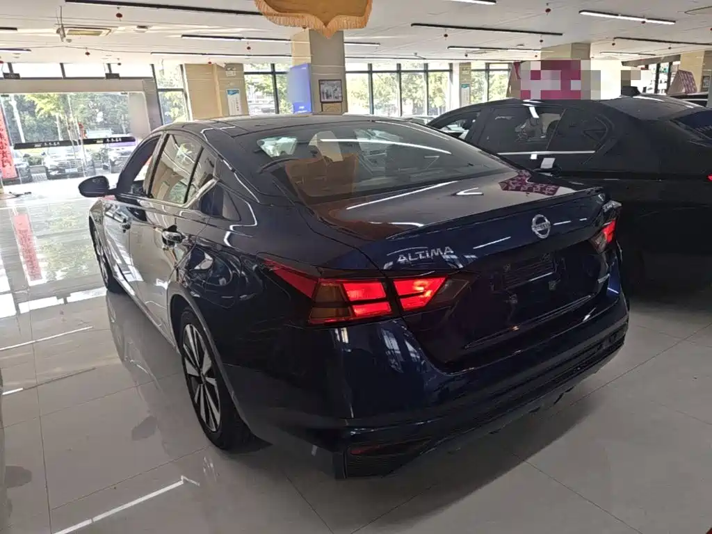 Nissan Teana — миниатюра 5