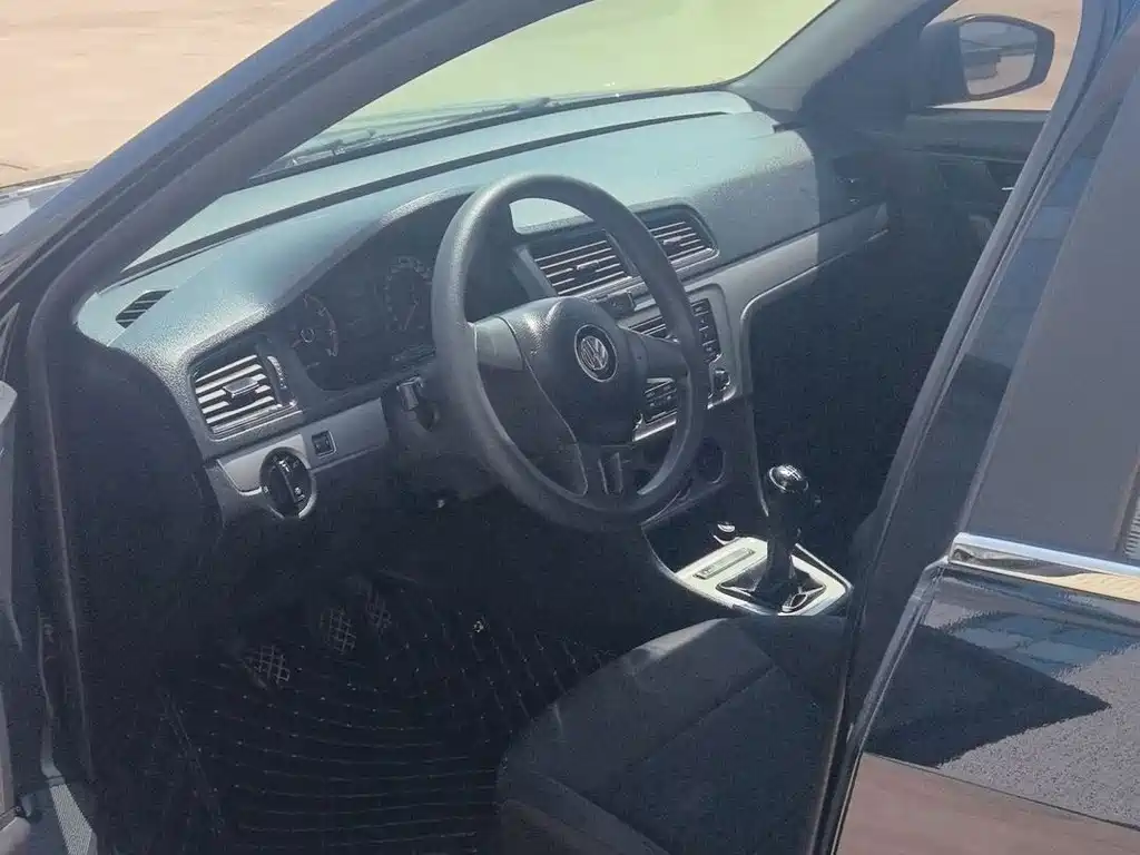Volkswagen Lavida — миниатюра 7