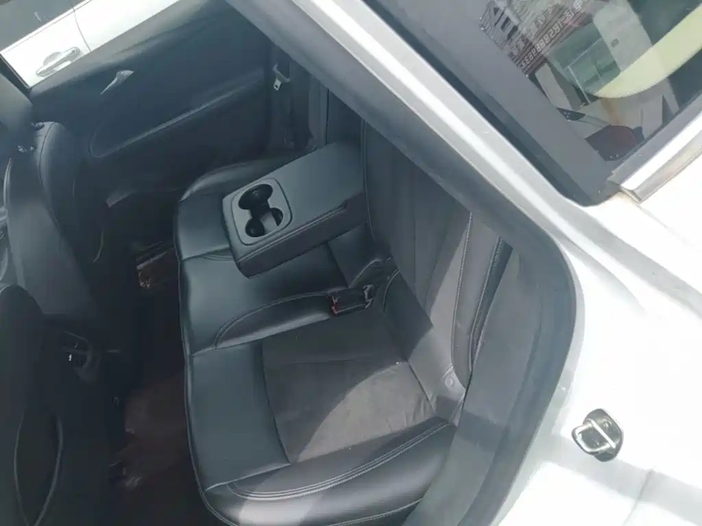 Buick Verano — миниатюра 17