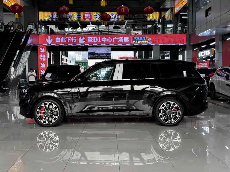 Lynk & Co 900 — миниатюра 4