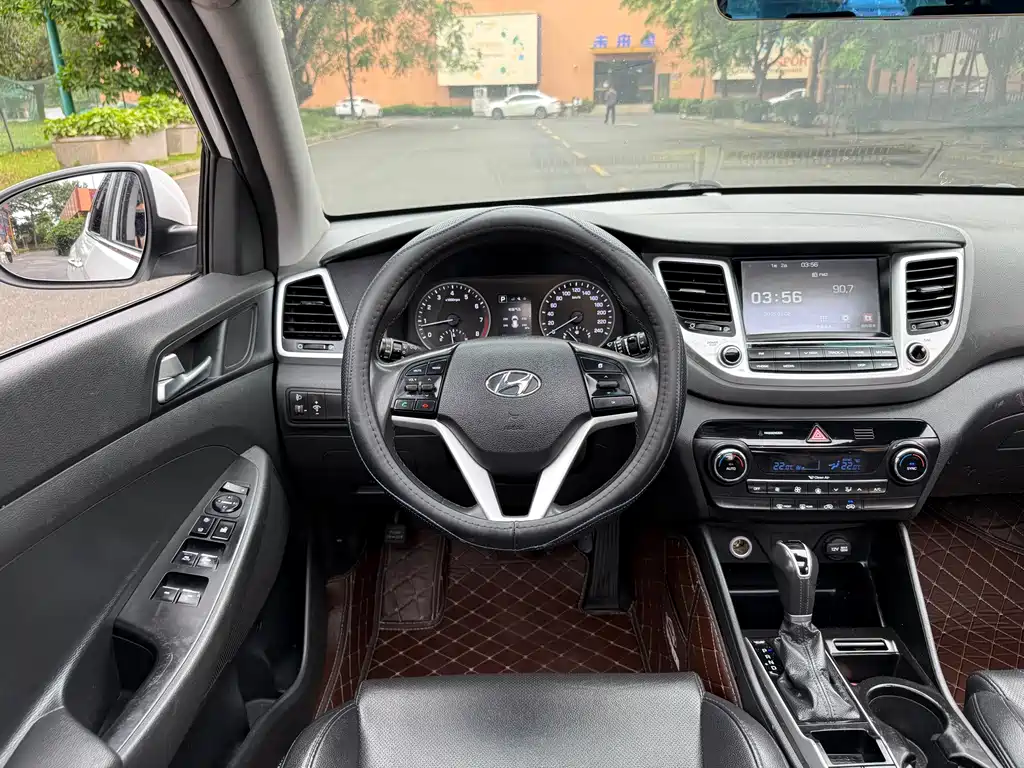 Hyundai Tucson — миниатюра 16