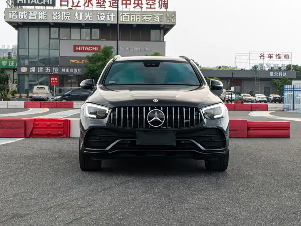 Mercedes-Benz GLC AMG — миниатюра 2