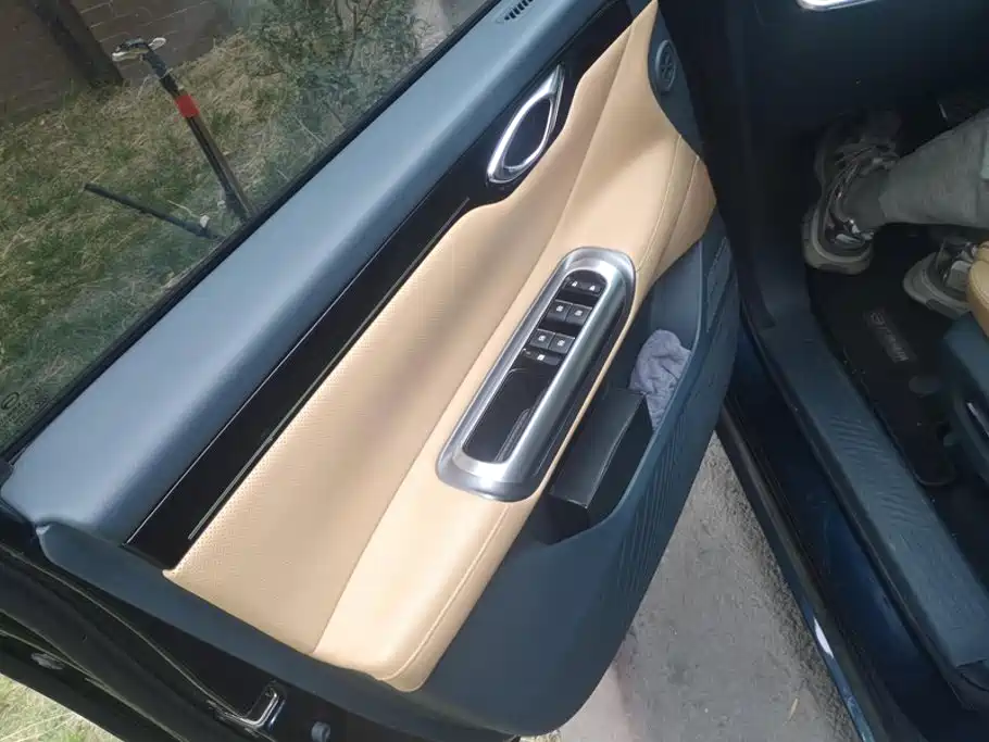 GAC Motor Trumpchi E8 PHEV — миниатюра 7