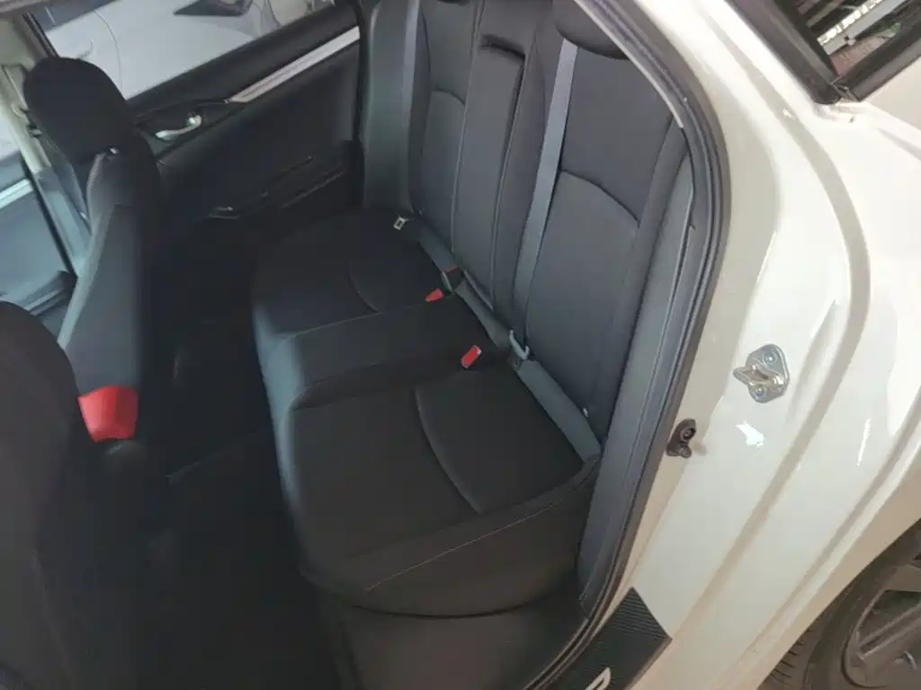 Honda Civic — миниатюра 17