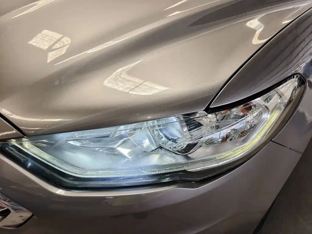 Ford Mondeo — миниатюра 24