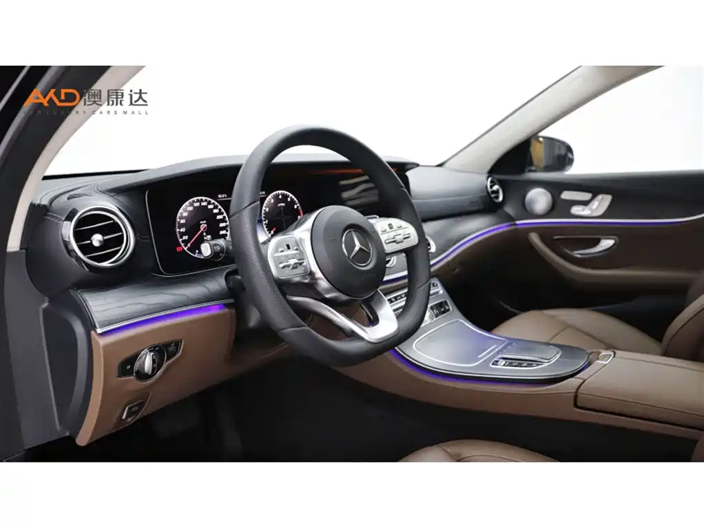 Mercedes-Benz E-Class — миниатюра 6