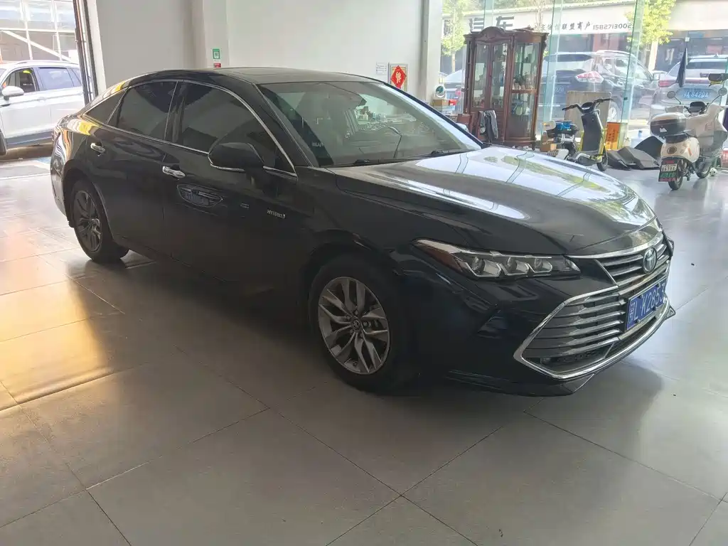 Toyota Avalon — миниатюра 3