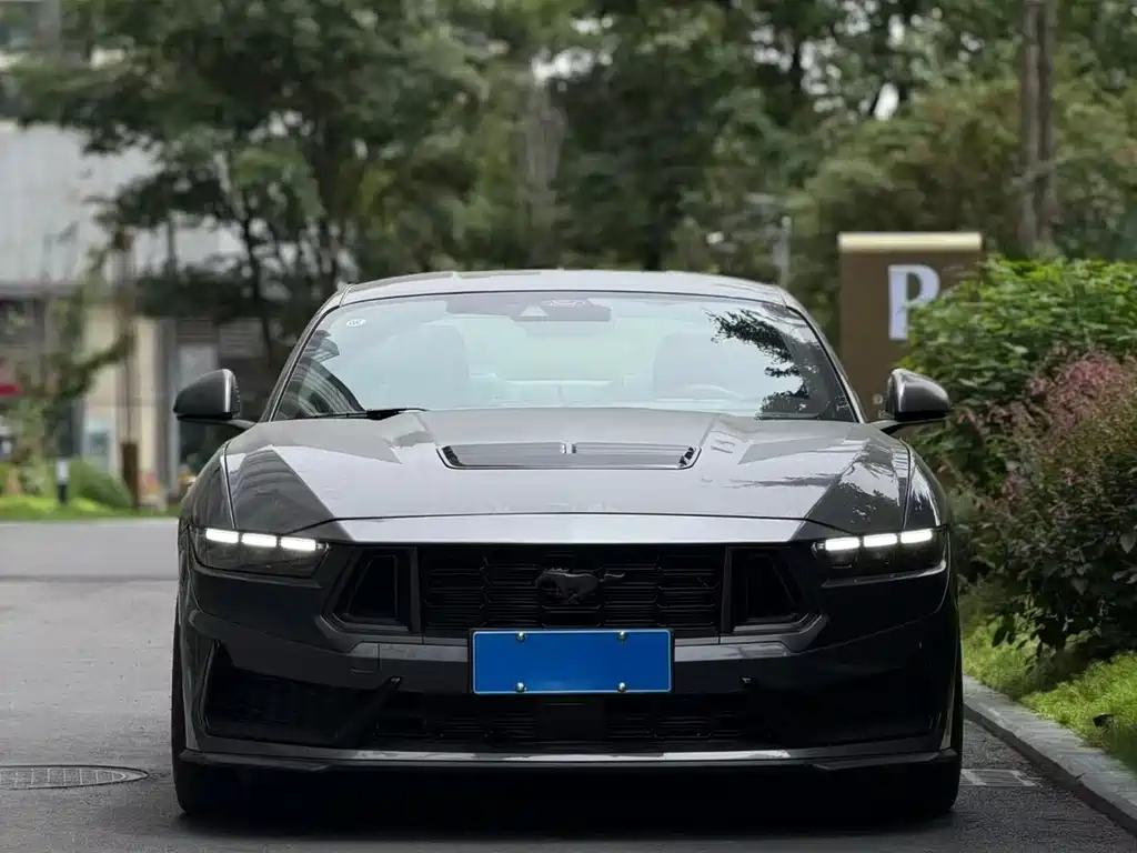 Ford Mustang 2024 5.0L V8 Dark Horse