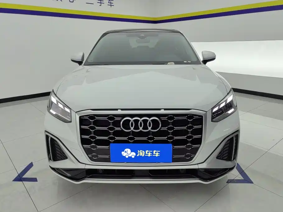 Audi Q2L — миниатюра 2