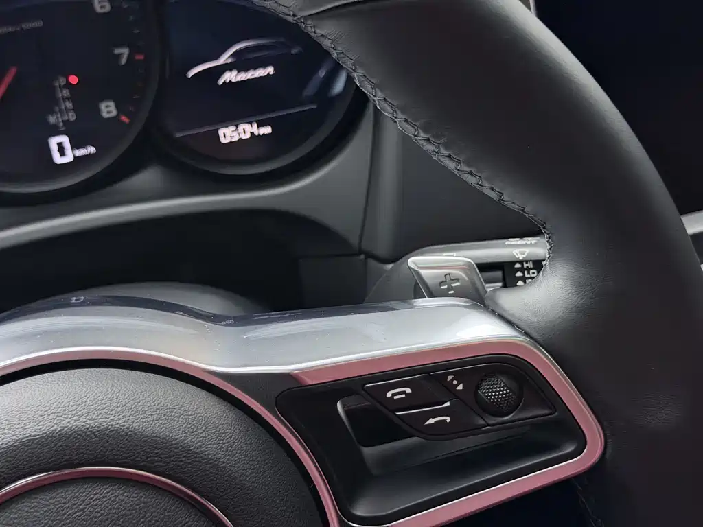 Porsche Macan — миниатюра 34