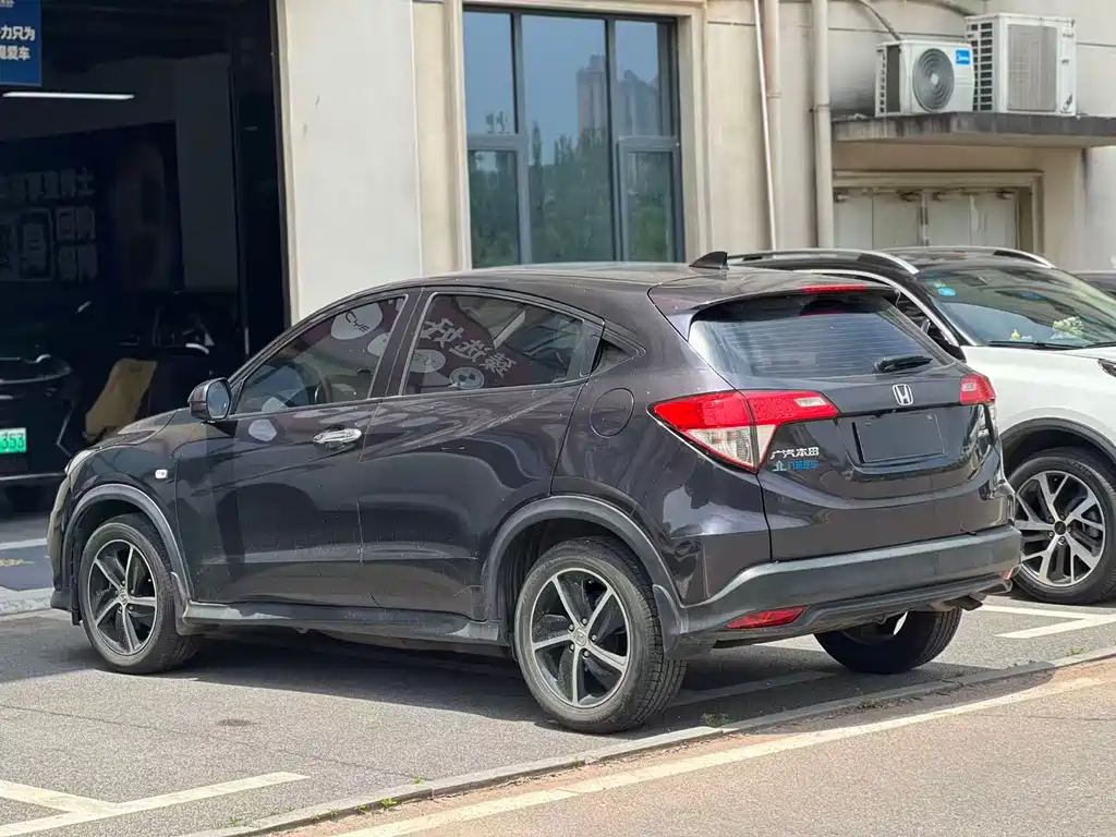 Honda Vezel 2022 1.5L CVT