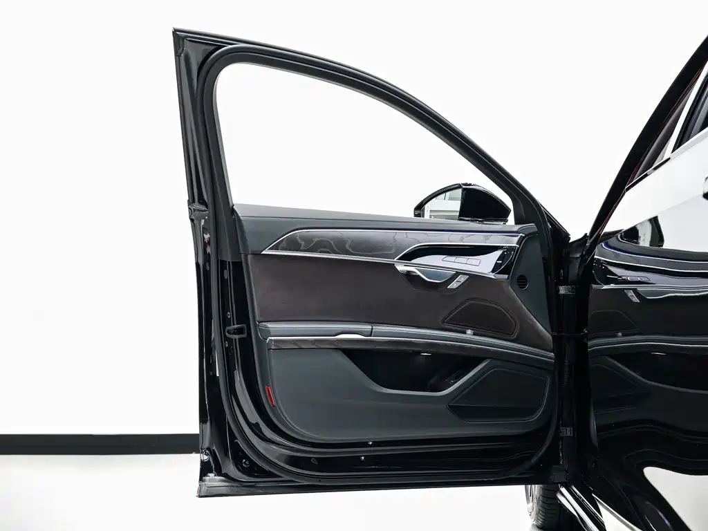 Audi A8 — миниатюра 15