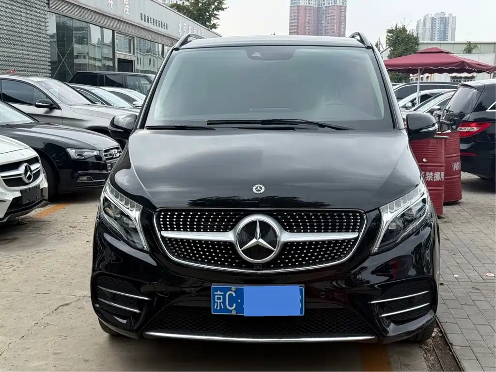 Mercedes-Benz V-Class — миниатюра 2