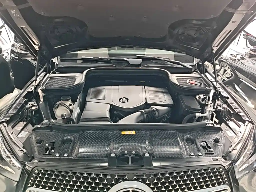 Mercedes-Benz GLE (Import) — миниатюра 20