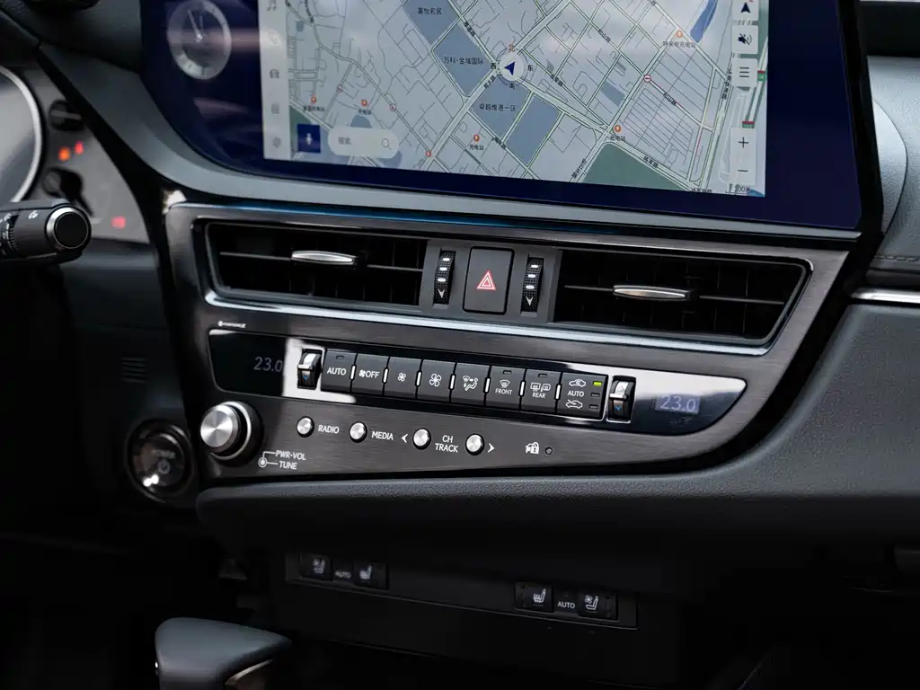 Lexus ES — миниатюра 17