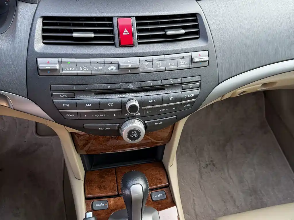 Honda Accord — миниатюра 11
