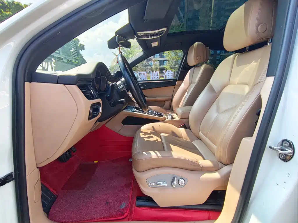 Porsche Macan — миниатюра 5